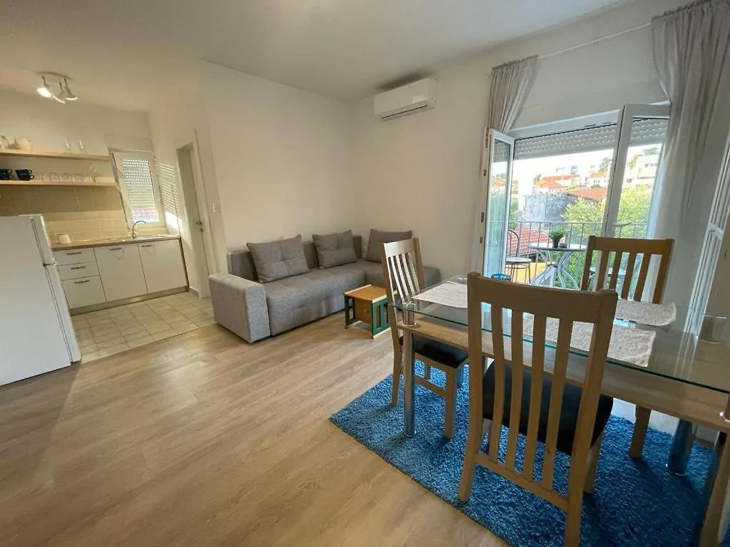 زادار Apartment Tim